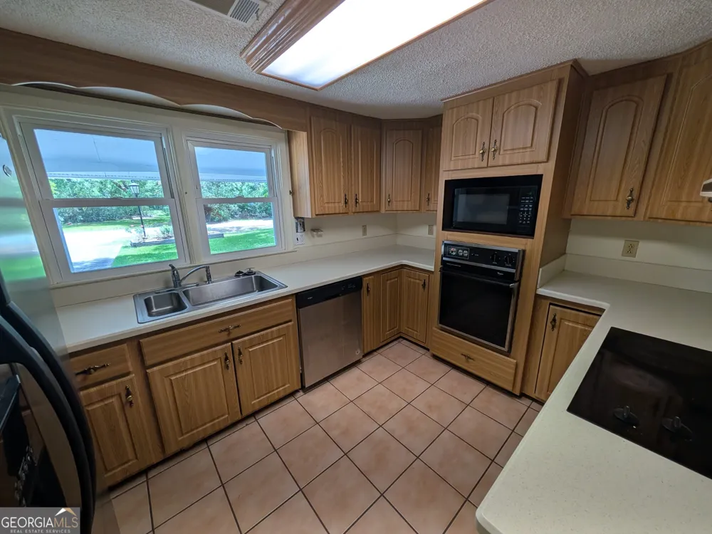 642 Island DR Midway, GA 31320