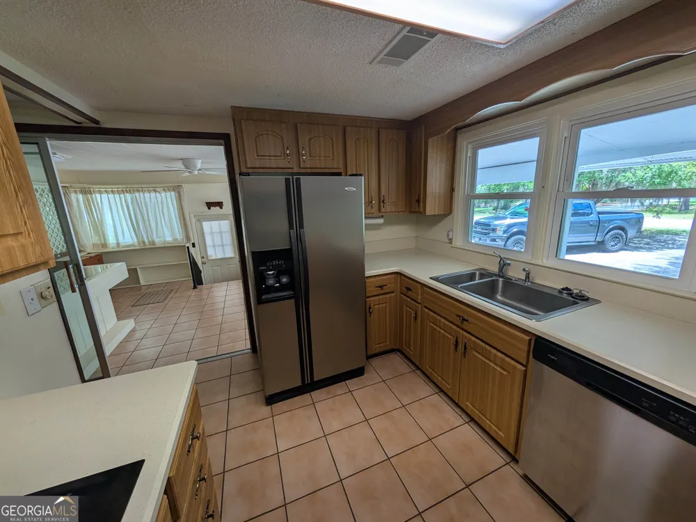 642 Island DR Midway, GA 31320