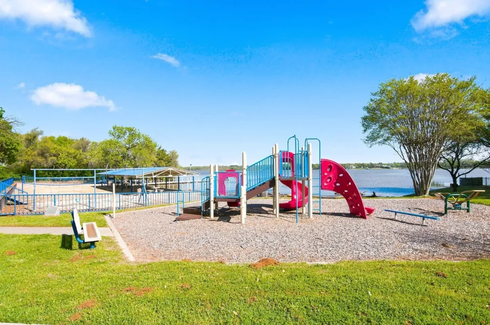 605 Keel Way Azle, TX 76020