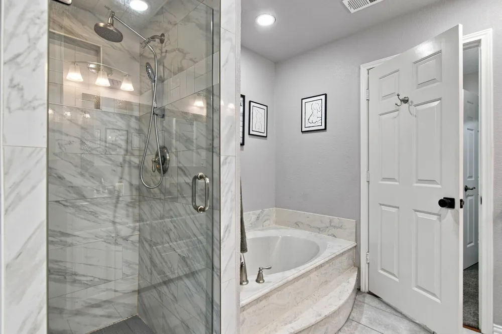 605 Keel Way Azle, TX 76020