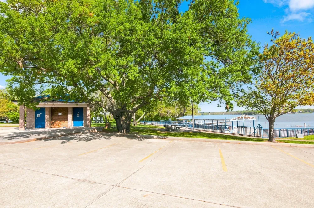 605 Keel Way Azle, TX 76020