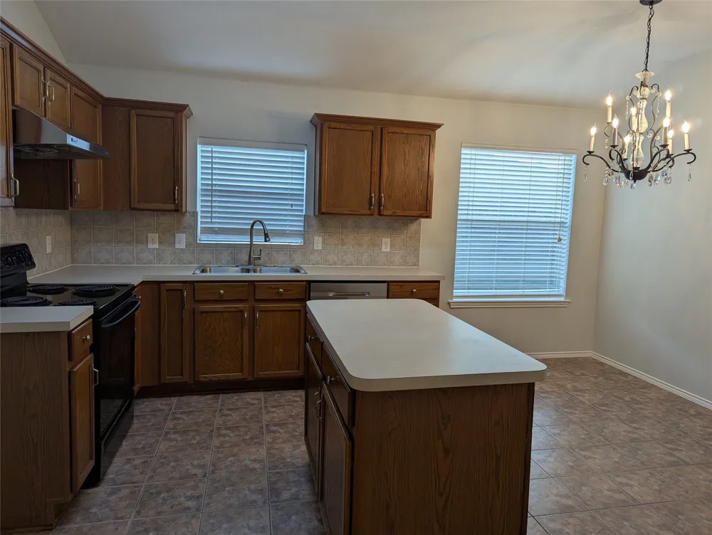 2003 Dove Crossing Melissa, TX 75454