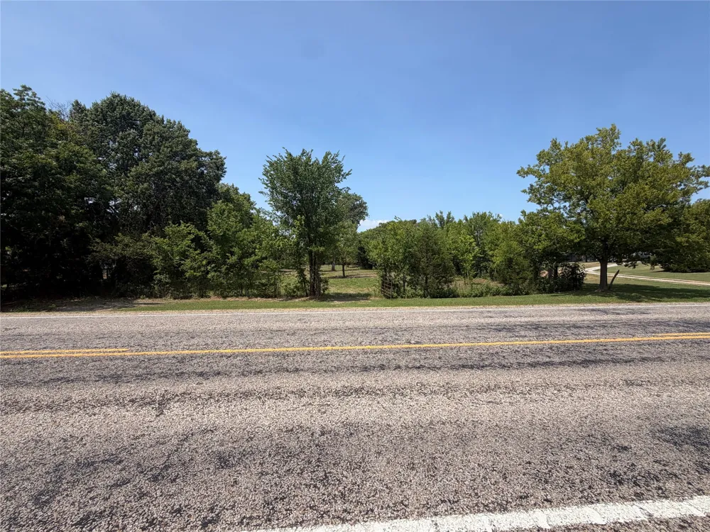 E Fm 902 Howe, TX 75459