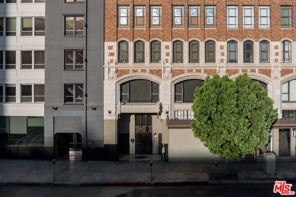 315 E 8th Street #505 Los Angeles, CA 90014