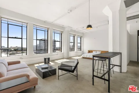 315 E 8th Street #505