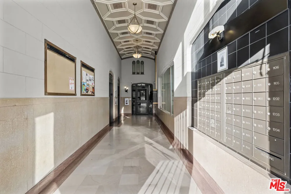 315 E 8th Street #505 Los Angeles, CA 90014