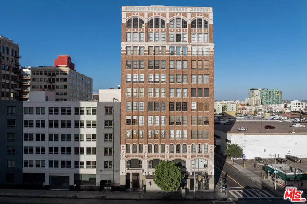 315 E 8th Street #505 Los Angeles, CA 90014