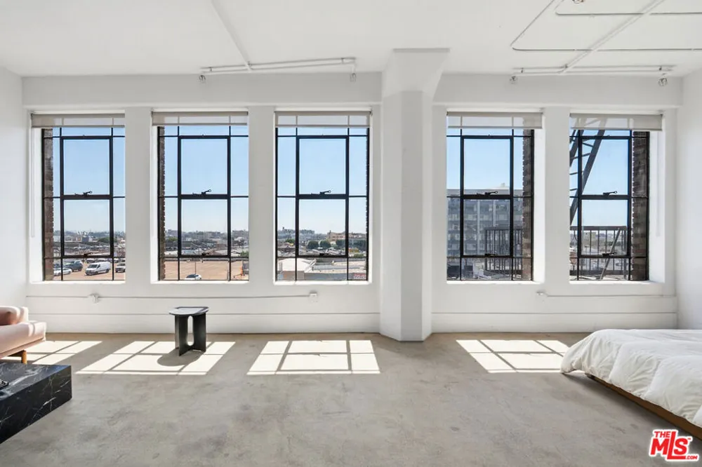 315 E 8th Street #505 Los Angeles, CA 90014