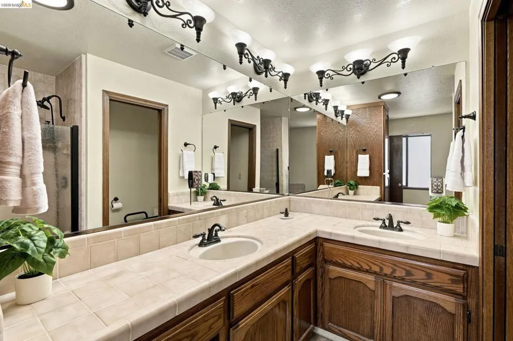 4841 Spinnaker Way Discovery Bay, CA 94505
