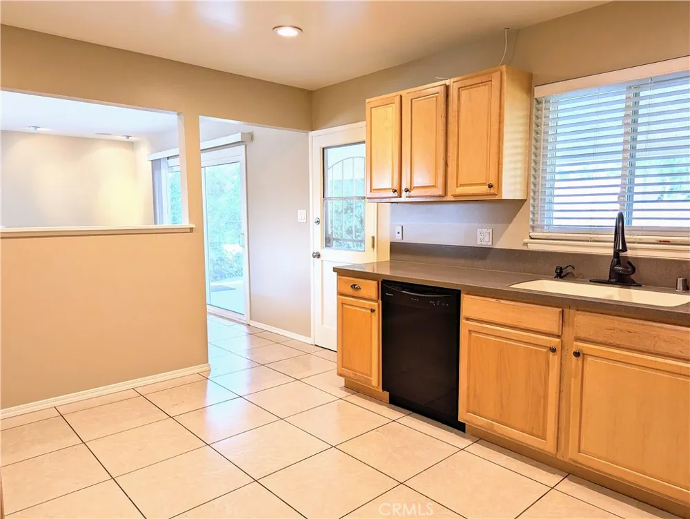 533 Esther Way Redlands, CA 92373