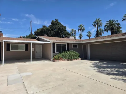 533 Esther Way