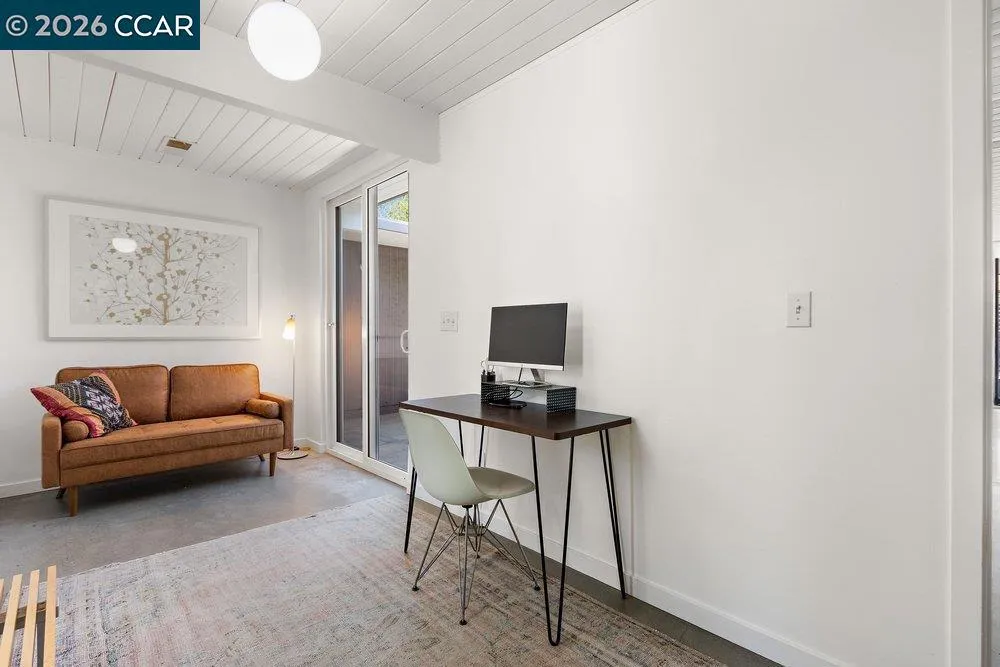 160 Los Cerros Ave Walnut Creek, CA 94598