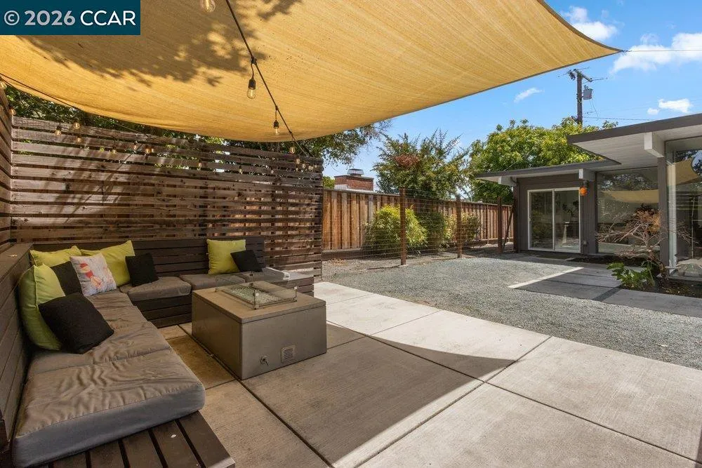 160 Los Cerros Ave Walnut Creek, CA 94598