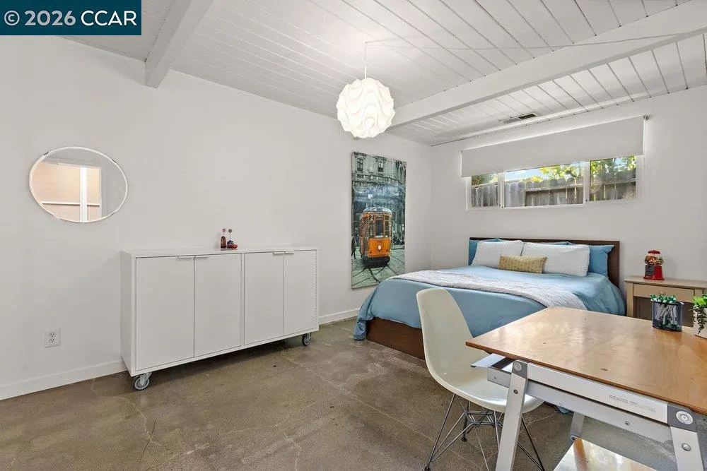 160 Los Cerros Ave Walnut Creek, CA 94598