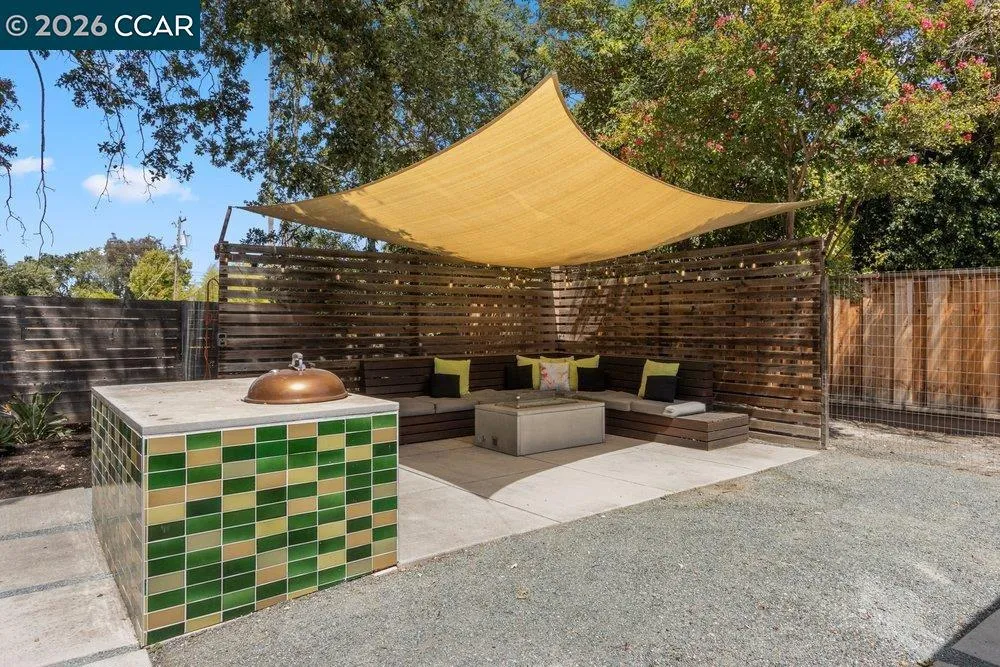 160 Los Cerros Ave Walnut Creek, CA 94598