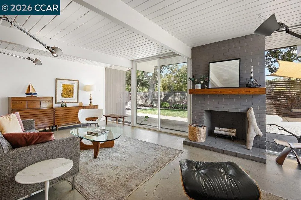 160 Los Cerros Ave Walnut Creek, CA 94598