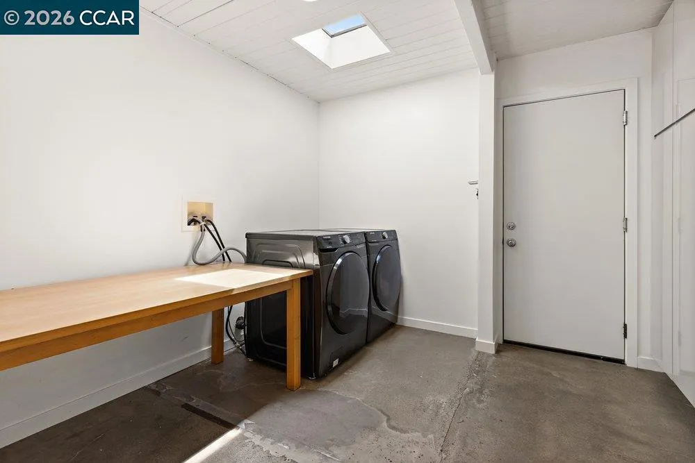 160 Los Cerros Ave Walnut Creek, CA 94598