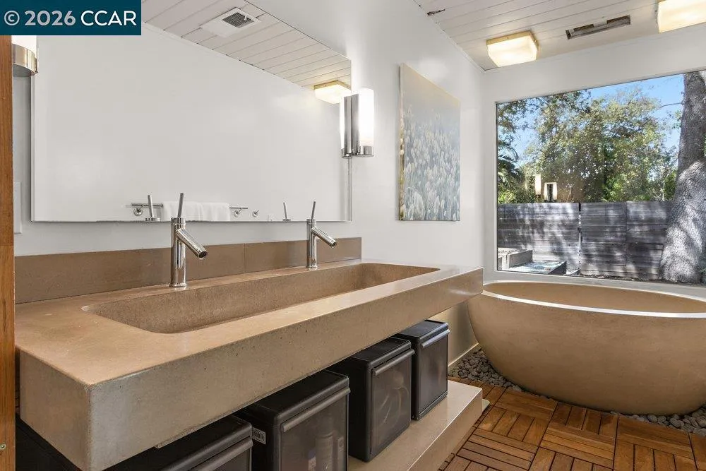160 Los Cerros Ave Walnut Creek, CA 94598