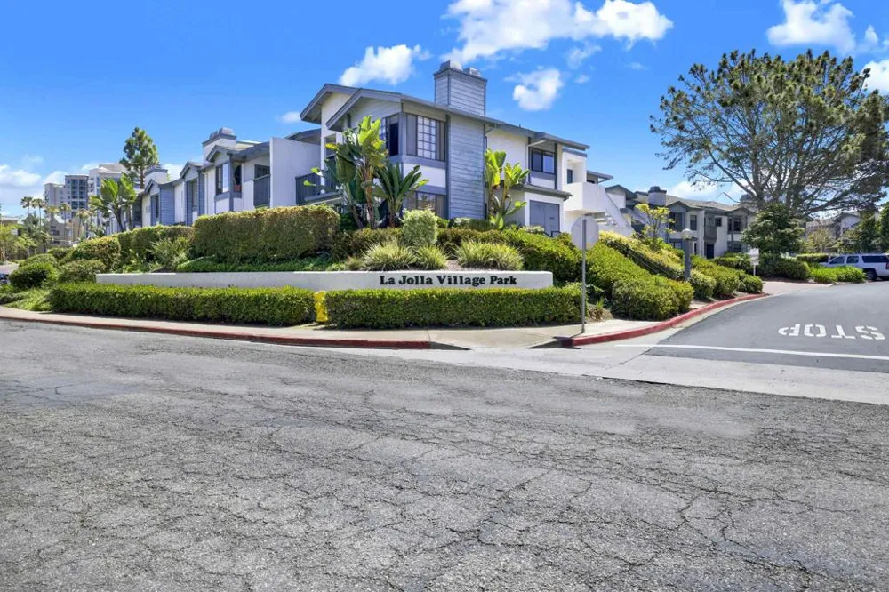 8878 Regents Road #201 San Diego, CA 92122