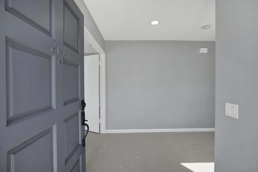 8878 Regents Road #201 San Diego, CA 92122