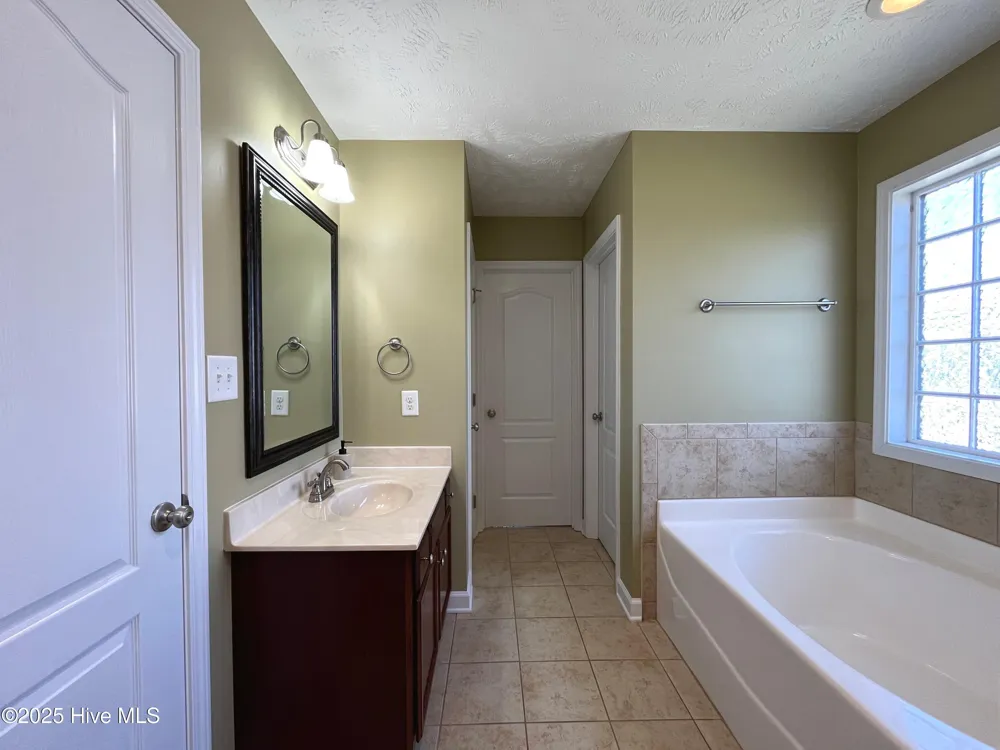 229 Chamberlin Boulevard Raeford, NC 28376