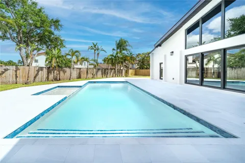 842 W Coco Plum Cir