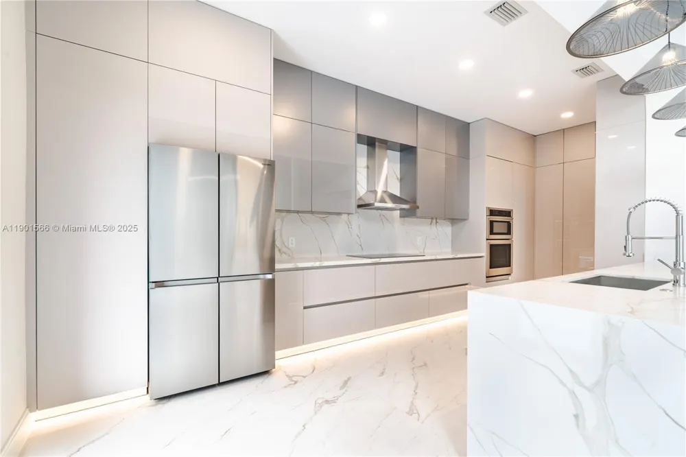 842 W Coco Plum Cir Plantation, FL 33324