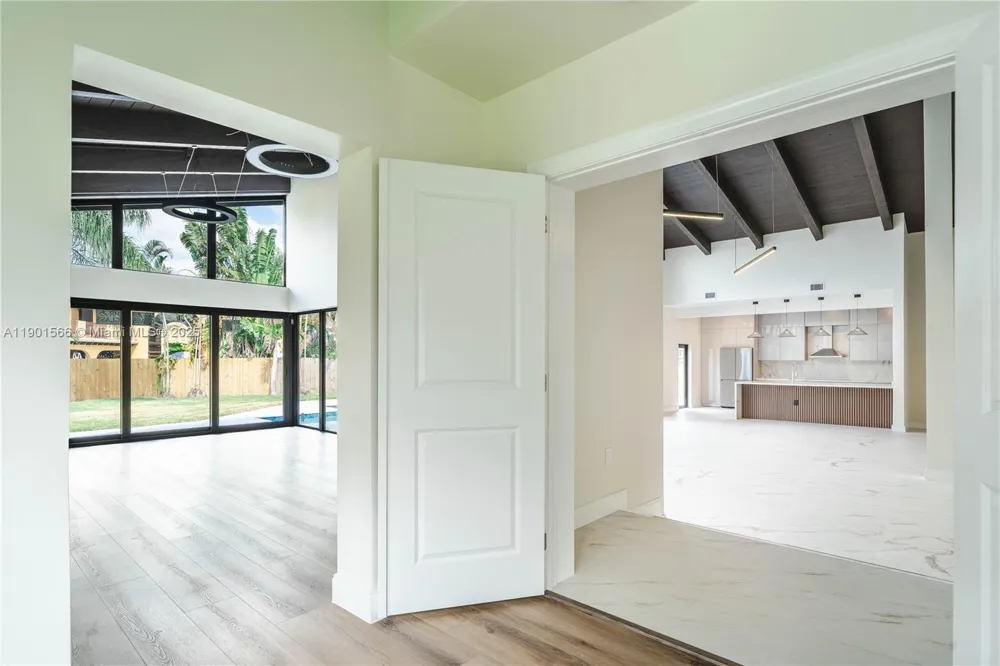 842 W Coco Plum Cir Plantation, FL 33324