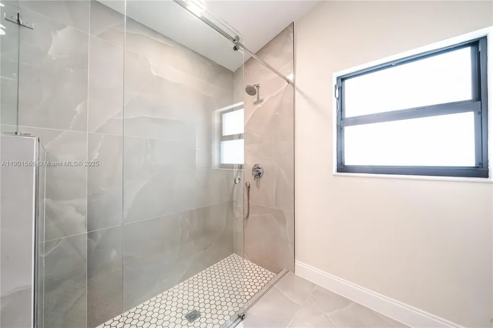 842 W Coco Plum Cir Plantation, FL 33324