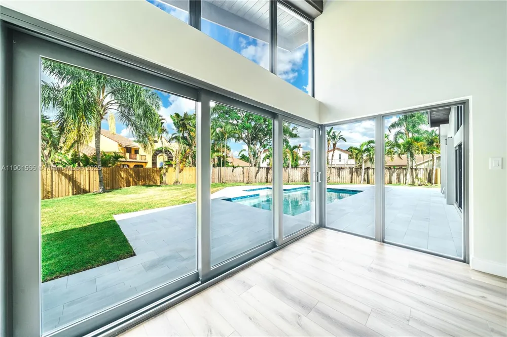842 W Coco Plum Cir Plantation, FL 33324