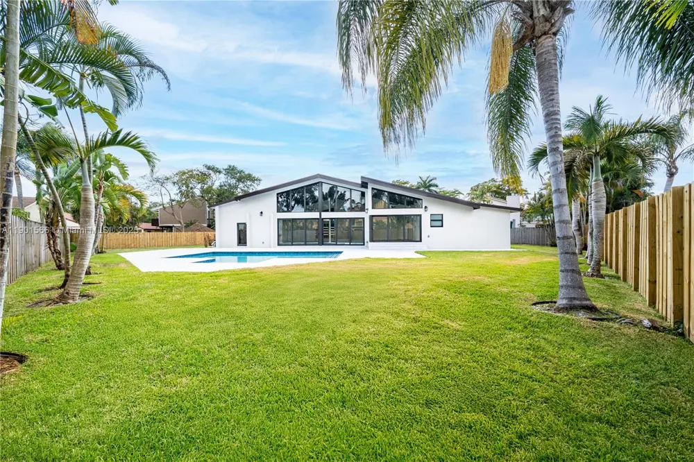 842 W Coco Plum Cir Plantation, FL 33324
