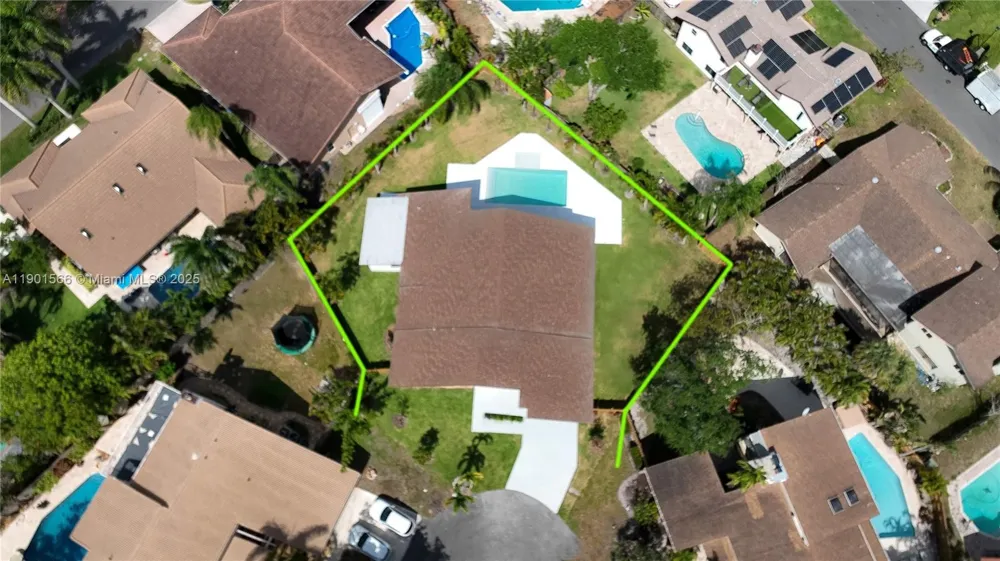 842 W Coco Plum Cir Plantation, FL 33324
