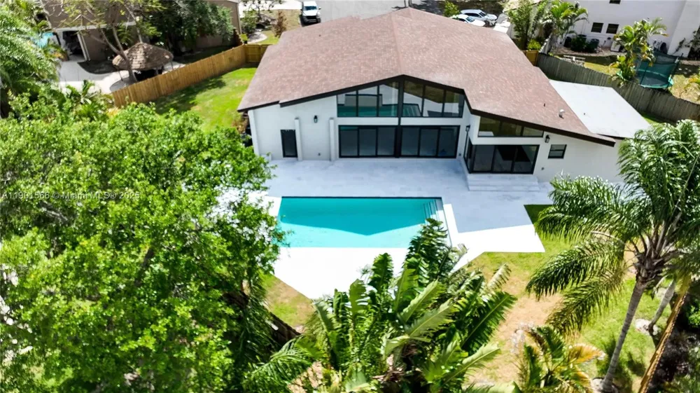 842 W Coco Plum Cir Plantation, FL 33324
