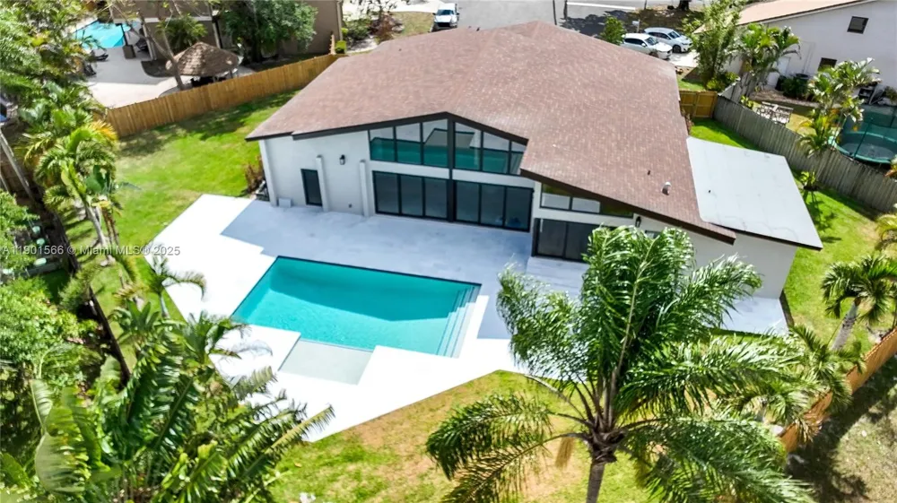 842 W Coco Plum Cir Plantation, FL 33324