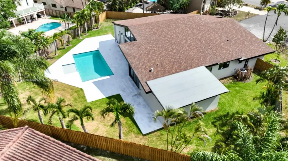 842 W Coco Plum Cir Plantation, FL 33324