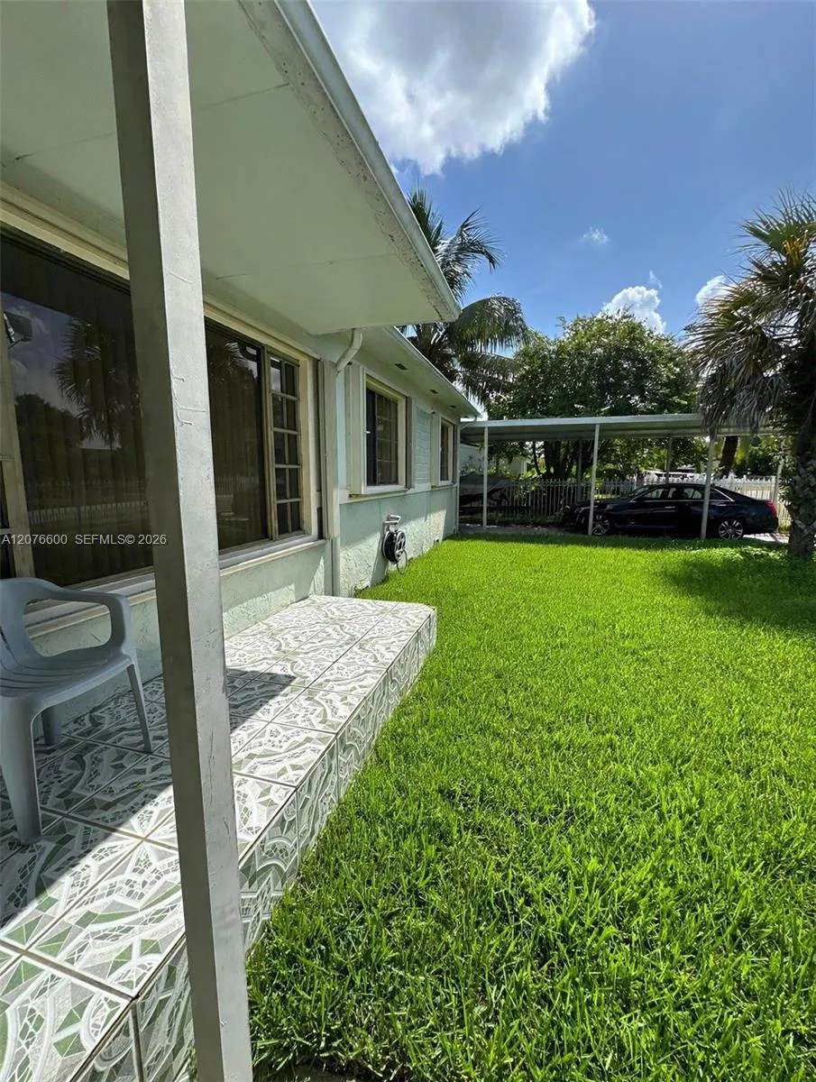 2961 NW 162nd St Miami Gardens, FL 33054