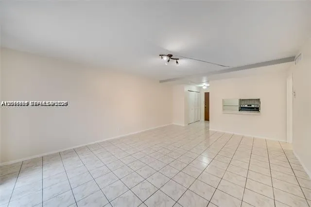 4848 NW 24th Ct #230 Lauderdale Lakes, FL 33313