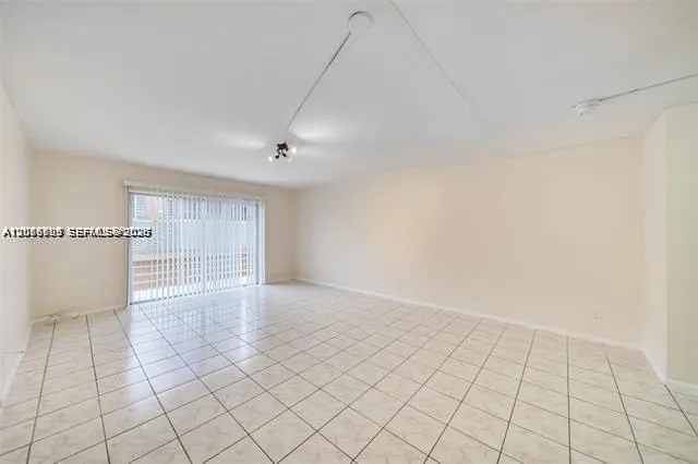 4848 NW 24th Ct #230 Lauderdale Lakes, FL 33313