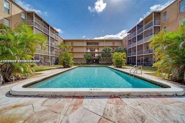 4848 NW 24th Ct #230 Lauderdale Lakes, FL 33313