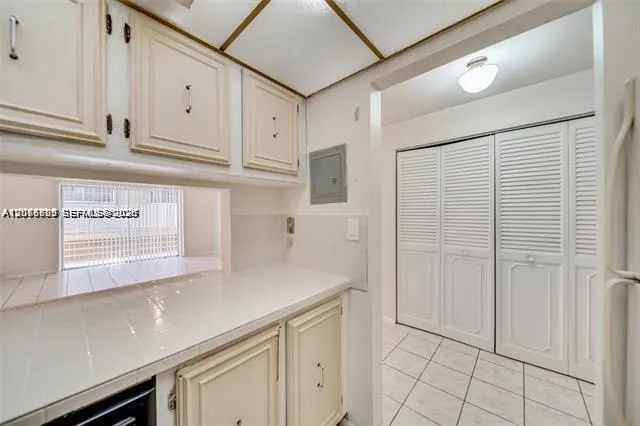 4848 NW 24th Ct #230 Lauderdale Lakes, FL 33313