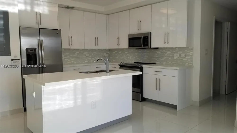 2651 NE 212th Ter #207 Miami, FL 33180