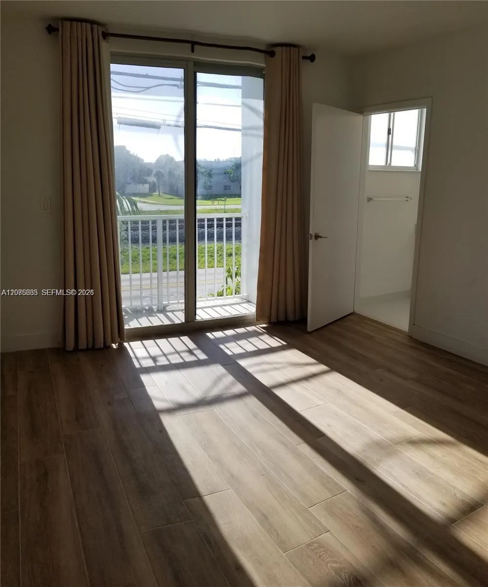 2651 NE 212th Ter #207 Miami, FL 33180