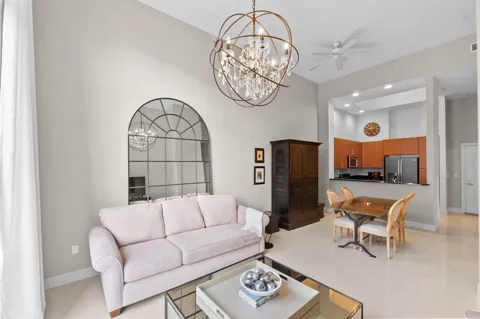 701 S OLIVE AVENUE #218