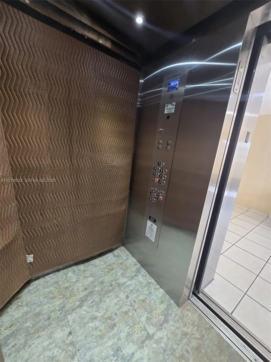 9688 Fontainebleau Blvd #409 Miami, FL 33172