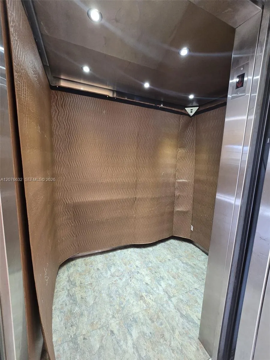 9688 Fontainebleau Blvd #409 Miami, FL 33172