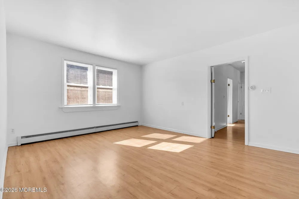 94 Neptune Place Laurence Harbor, NJ 08879