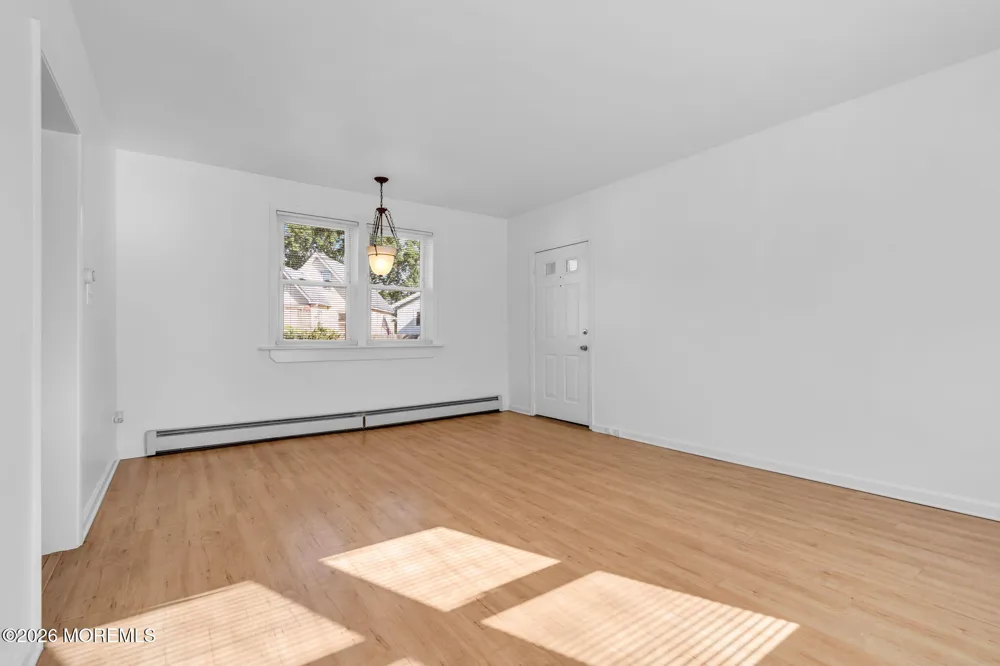 94 Neptune Place Laurence Harbor, NJ 08879