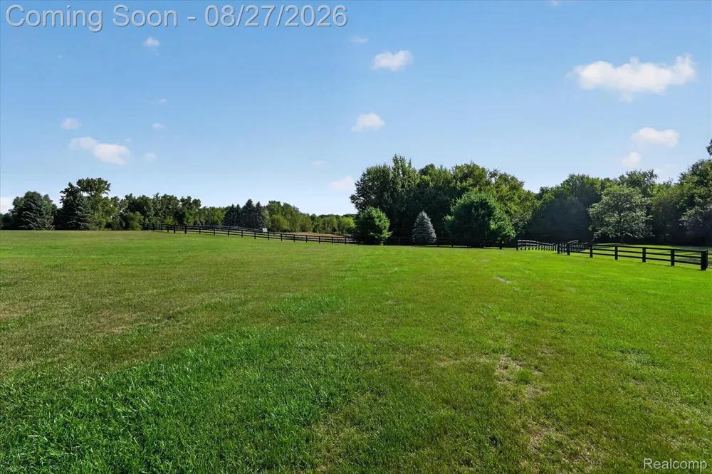 12265 Sharp Road Fenton Charter Township, MI 48451