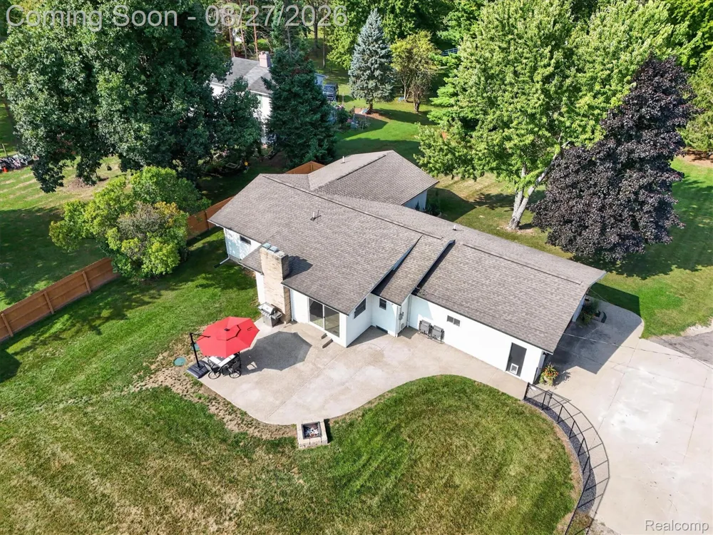12265 Sharp Road Fenton Charter Township, MI 48451