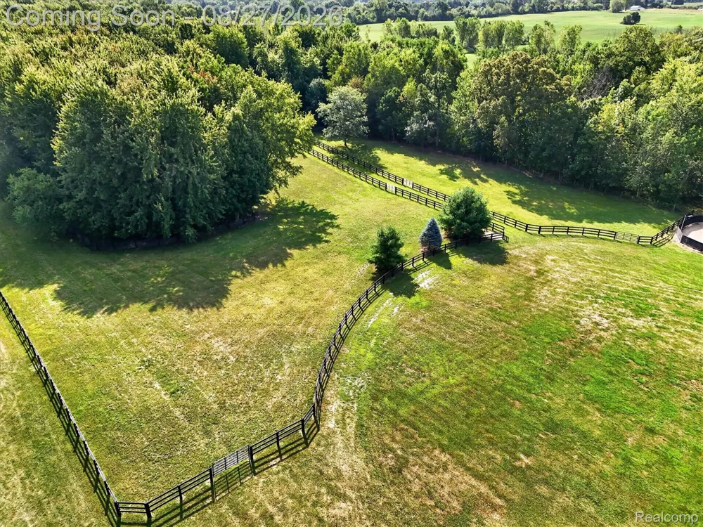 12265 Sharp Road Fenton Charter Township, MI 48451